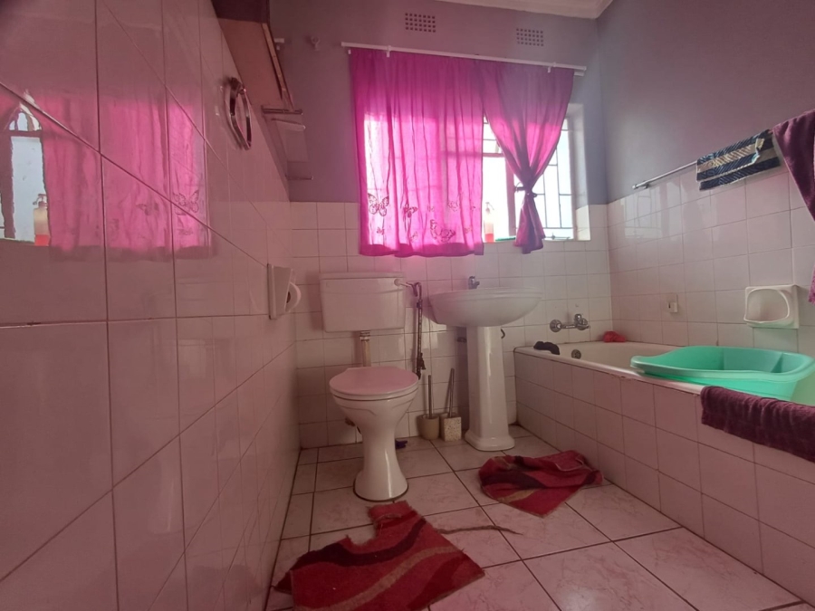 2 Bedroom Property for Sale in Neserhof North West